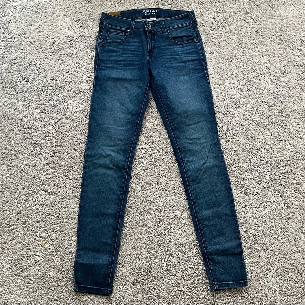 Women’s Skinny Ariat Jeans